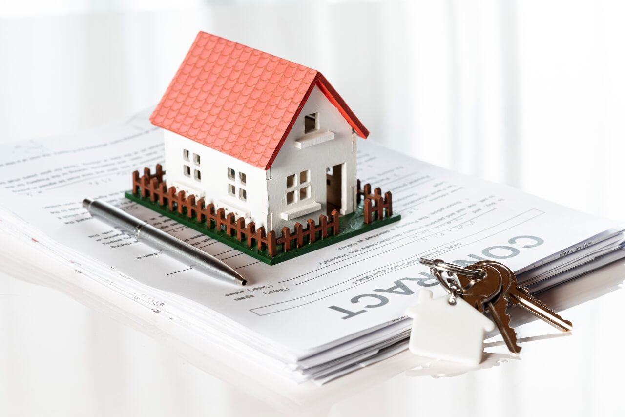 Assinatura de contrato imobiliário